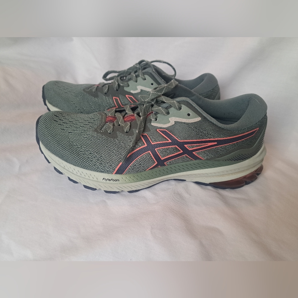 Asics GT-1000 size 8.5